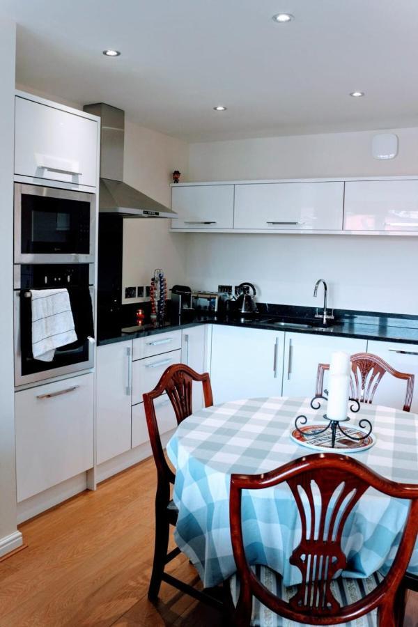 Modern Apartment In Edimburgo Esterno foto
